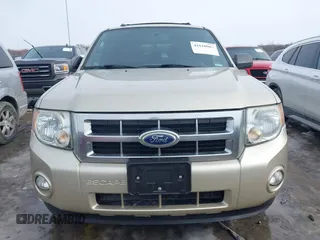 2010 Ford Escape XLT с VIN 1FMCU0D75AKC30529, выставлен на аукционе IAAI как лот 41618067 с пробегом 153 637 миль миль и . История ставок и продаж доступна на DreamBid. Изображение 12.