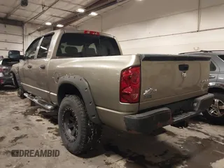 2008 Dodge 2500 SLT z VIN 3D7KS28A48G154445, wystawiony jako IAAI lot #41577967 z przebiegiem 223 161 mil mil oraz . Historia ofert i sprzedaży dostępna na DreamBid. Obrazek 3.
