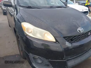 2009 Toyota Matrix S z VIN 2T1KE40E79C014333, wystawiony jako IAAI lot #42207936 z przebiegiem 186 376 mil mil oraz . Historia ofert i sprzedaży dostępna na DreamBid. Obrazek 12.