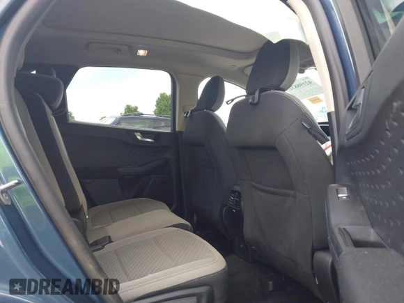 2020 Ford Escape SE z VIN 1FMCU0G64LUC77514, wystawiony jako IAAI lot #42198831 z przebiegiem 39 250 mil mil oraz . Historia ofert i sprzedaży dostępna na DreamBid. Obrazek 8.