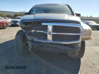 2005 Dodge Durango SLT with VIN 1D4HD48D25F513960, listed as a Copart auction lot 79028034 with 204,275 mi miles and Salvage title. Bid and sale history available at DreamBid. Image 5.