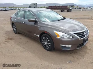 2013 Nissan Altima 2.5 S with VIN 1N4AL3AP5DC180269, listed as a IAAI auction lot 41919591 with 192,580 mi miles. Bid and sale history available at carsss.com. Image 1.