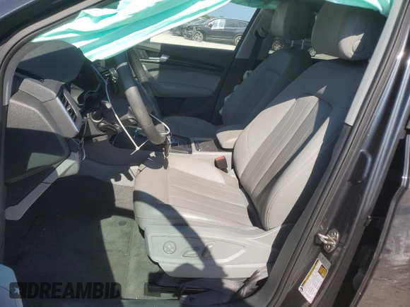 2020 Audi Q5 Premium with VIN WA1ANAFYXL2006772, listed as a Copart auction lot 57432645 with 38,147 mi miles and Non repairable. Bid and sale history available at DreamBid. Image 7.