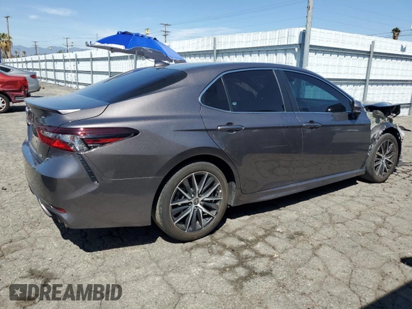 2023 Toyota Camry SE z VIN 4T1G11AK9PU832730, wystawiony jako Copart lot #49294455 z przebiegiem 46 194 mil mil oraz Szkoda całkowita • Salvage title. Historia ofert i sprzedaży dostępna na DreamBid. Obrazek 3.