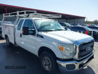 2015 Ford F-250 XL with VIN 1FD7X2A66FEC39519, listed as a IAAI auction lot 41853743 with 232,244 mi miles and . Bid and sale history available at DreamBid. Image 1.