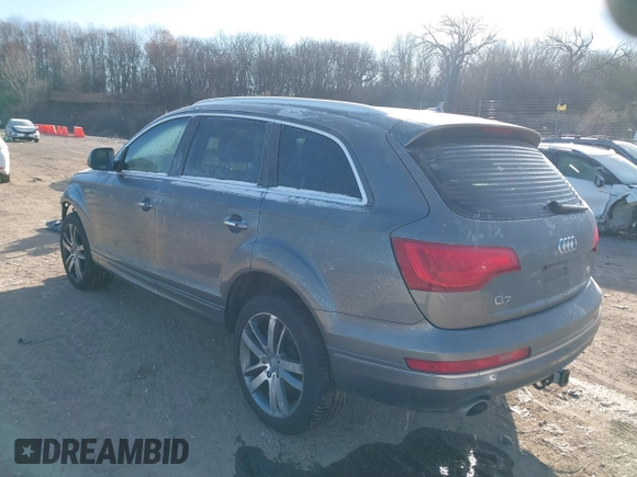 2015 Audi Q7 Premium Plus with VIN WA1LMAFE8FD029395, listed as a IAAI auction lot 41272971 with 110,525 mi miles and . Bid and sale history available at DreamBid. Image 3.