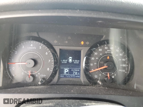 2017 Toyota Sienna LE Auto Access Seat with VIN 5TDKZ3DC2HS839208, listed as a Copart auction lot 61389765 with 122,995 mi miles and Salvage title. Bid and sale history available at DreamBid. Image 9.