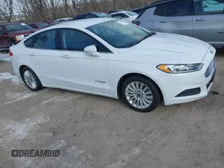 2014 Ford Fusion SE Hybrid with VIN 3FA6P0LU4ER243067, listed as a IAAI auction lot 41378720 with 129,625 mi miles. Bid and sale history available at carsss.com. Image 1.