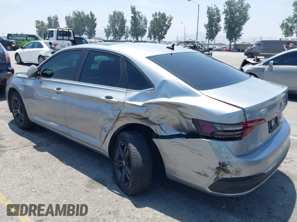 2022 Volkswagen Jetta SE с VIN 3VW7M7BU6NM004308, выставлен на аукционе IAAI как лот 42500472 с пробегом 47 717 миль миль и . История ставок и продаж доступна на DreamBid. Изображение 3.