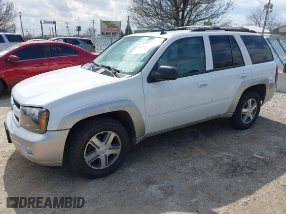 2008 Chevrolet TrailBlazer LT w/3LT with VIN 1GNDT13S482197855, listed as a IAAI auction lot 41899616 with 105,166 mi miles. Bid and sale history available at carsss.com. Image 2.