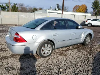 2005 Ford Five Hundred SEL with VIN 1FAFP241X5G131817, listed as a Copart auction lot 82194734 with 85,122 mi miles and Salvage Title. Bid and sale history available at carsss.com. Image 3.