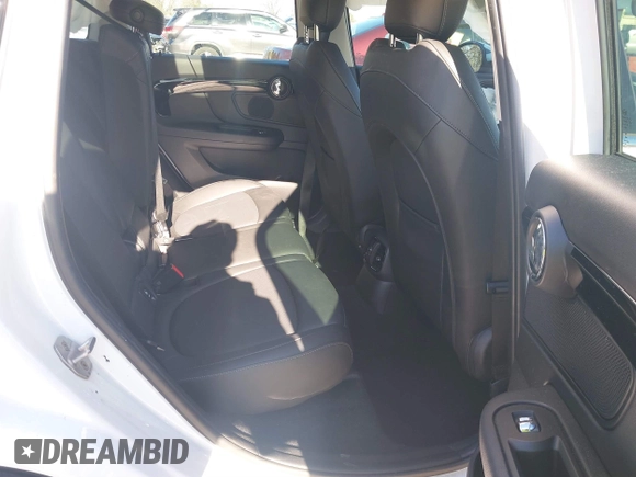 2019 MINI Countryman Cooper S with VIN WMZYT3C55K3E96839, listed as a IAAI auction lot 41478815 with 40,756 mi miles and . Bid and sale history available at DreamBid. Image 8.
