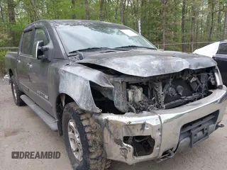 2005 Nissan Titan SE with VIN 1N6BA07B25N536128, listed as a IAAI auction lot 35204423 with Not Provided miles. Bid and sale history available at carsss.com. Image 6.