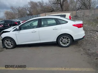 2016 Ford Focus SE with VIN 1FADP3F21GL365163, listed as a IAAI auction lot 41845002 with 187,070 mi miles. Bid and sale history available at carsss.com. Image 15.