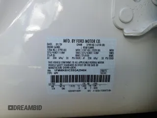 2025 Ford Explorer Platinum with VIN 1FMWK8HC5SGA29484, listed as a Copart auction lot 54720435 with 4,405 mi miles and Salvage title. Bid and sale history available at DreamBid. Image 13.
