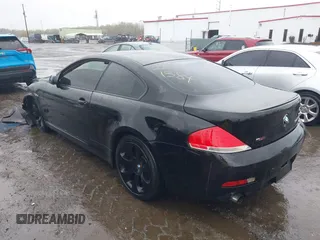 2005 BMW 6 Series 645Ci with VIN WBAEH73435CF95261, listed as a IAAI auction lot 41993137 with 111,988 mi miles. Bid and sale history available at carsss.com. Image 3.