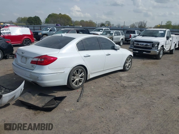 2014 Hyundai Genesis 3.8L z VIN KMHGC4DD4EU265736, wystawiony jako IAAI lot #41893568 z przebiegiem 186 905 mil mil oraz . Historia ofert i sprzedaży dostępna na DreamBid. Obrazek 4.