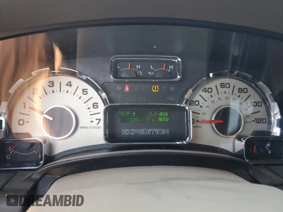 2014 Ford Expedition EL XLT with VIN 1FMJK1J57EEF44919, listed as a Copart auction lot 88660275 with 132,063 mi miles and Salvage Title. Bid and sale history available at carsss.com. Image 9.