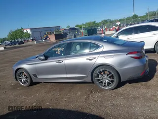 2023 Genesis G70 2.0T z VIN KMTG34TA3PU131624, wystawiony jako IAAI lot #42286678 z przebiegiem 35 010 mil mil oraz . Historia ofert i sprzedaży dostępna na DreamBid. Obrazek 14.