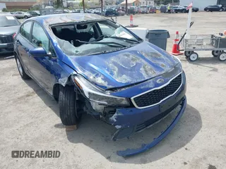 2018 Kia Forte LX with VIN 3KPFK4A77JE230246, listed as a IAAI auction lot 42031081 with 90,456 mi miles. Bid and sale history available at carsss.com. Image 6.