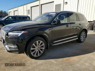 2016 Volvo XC90 T6 Inscription with VIN YV4A22PL2G1052662, listed as a Copart auction lot 85711164 with 139,844 mi miles and Salvage Title. Bid and sale history available at carsss.com. Image 1.