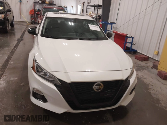 2022 Nissan Altima SR with VIN 1N4BL4CV8NN344643, listed as a IAAI auction lot 41755102 with 61,303 mi miles and . Bid and sale history available at DreamBid. Image 12.
