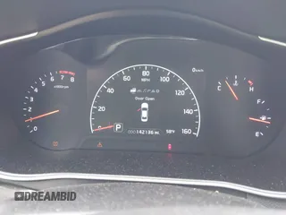 2014 Kia Cadenza Premium with VIN KNALN4D7XE5129562, listed as a IAAI auction lot 41922550 with 142,136 mi miles. Bid and sale history available at carsss.com. Image 7.