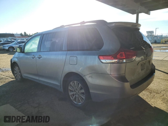 2013 Toyota Sienna LE with VIN 5TDJK3DC7DS063345, listed as a Copart auction lot 41707155 with 268,833 mi miles and Salvage Title. Bid and sale history available at carsss.com. Image 2.