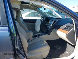 2014 Subaru Outback 2.5i Limited with VIN 4S4BRCNC3E3238624, listed as a IAAI auction lot 41692100 with 128,759 mi miles. Bid and sale history available at carsss.com. Image 5.