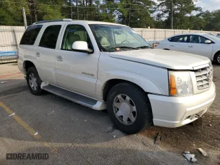2006 Cadillac Escalade with VIN 1GYEC63N06R115879, listed as a Copart auction lot 82622654 with 180,613 mi miles and Salvage Title. Bid and sale history available at carsss.com. Image 4.