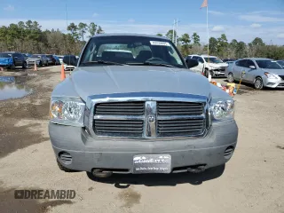2007 Dodge Dakota ST z VIN 1D7HW28P17S184237, wystawiony jako Copart lot #43230605 z przebiegiem 151 993 mil mil oraz Czysty tytuł • Clean title. Historia ofert i sprzedaży dostępna na DreamBid. Obrazek 5.