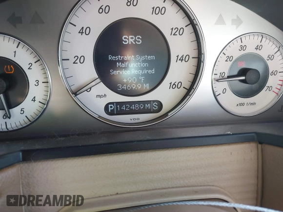 2009 Mercedes-Benz E 550 with VIN WDBUF90X09B440074, listed as a IAAI auction lot 41501459 with 142,489 mi miles and . Bid and sale history available at carsss.com. Image 15.
