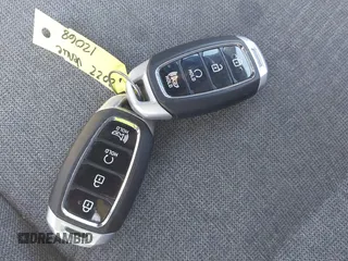 2022 Hyundai Venue Limited с VIN KMHRC8A30NU152541, выставлен на аукционе IAAI как лот 41363702 с пробегом 53 137 миль миль и . История ставок и продаж доступна на DreamBid. Изображение 11.