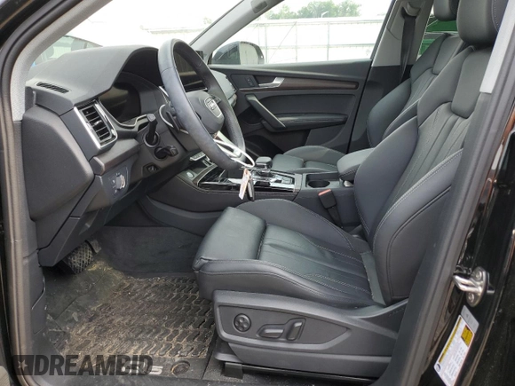 2024 Audi Q5 S line Premium Plus z VIN WA1EAAFYXR2015624, wystawiony jako Copart lot #59953855 z przebiegiem 14 627 mil mil oraz Szkoda całkowita • Salvage title. Historia ofert i sprzedaży dostępna na DreamBid. Obrazek 7.