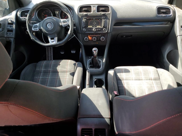 2011 Volkswagen GTI w/Sunroof & Navi PZEV z VIN WVWGD7AJXBW094892, wystawiony jako Copart lot #78673604 z przebiegiem 114 883 mil mil oraz Szkoda całkowita • Salvage title. Historia ofert i sprzedaży dostępna na DreamBid. Obrazek 8.