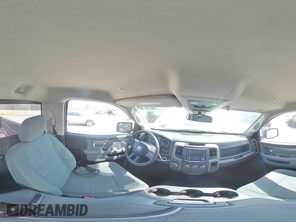 2019 Ram 1500 Tradesman z VIN 3C6JR6DT7KG532305, wystawiony jako Copart lot #50749385 z przebiegiem 72 417 mil mil oraz Szkoda całkowita • Salvage title. Historia ofert i sprzedaży dostępna na DreamBid. Obrazek 12.
