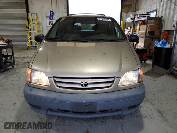 2003 Toyota Sienna LE with VIN 4T3ZF13C03U520118, listed as a Copart auction lot 81980534 with 234,880 mi miles and Salvage Title. Bid and sale history available at carsss.com. Image 5.