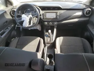2022 Nissan Kicks S z VIN 3N1CP5BV8NL506994, wystawiony jako Copart lot #85803864 z przebiegiem 42 916 mil mil oraz Szkoda całkowita • Salvage title. Historia ofert i sprzedaży dostępna na DreamBid. Obrazek 8.