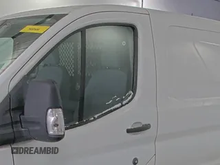 2018 Ford Transit z VIN 1FTYR1YG6JKA87506, wystawiony jako IAAI lot #42501070 z przebiegiem 167 892 mil mil oraz . Historia ofert i sprzedaży dostępna na DreamBid. Obrazek 15.