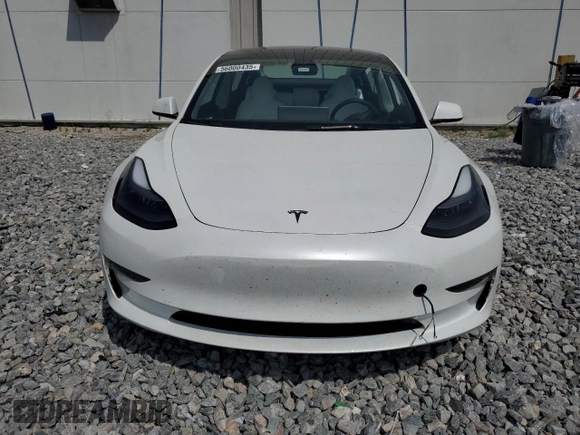 2023 Tesla Model 3 z VIN 5YJ3E1EA5PF544141, wystawiony jako Copart lot #56000435 z przebiegiem Nie podano mil oraz Szkoda całkowita • Salvage title. Historia ofert i sprzedaży dostępna na DreamBid. Obrazek 5.