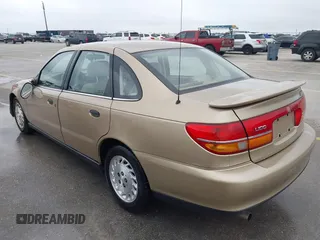 2002 Saturn LS z VIN 1G8JS54F02Y543678, wystawiony jako IAAI lot #42213978 z przebiegiem 132 755 mil mil oraz . Historia ofert i sprzedaży dostępna na DreamBid. Obrazek 3.