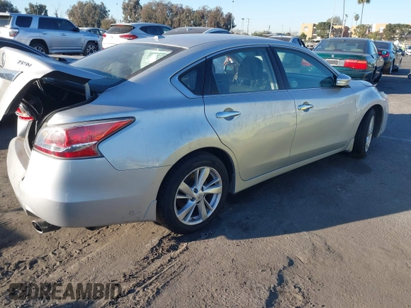 2015 Nissan Altima 2.5 SL with VIN 1N4AL3AP7FC201660, listed as a IAAI auction lot 41345061 with 132,395 mi miles. Bid and sale history available at carsss.com. Image 4.