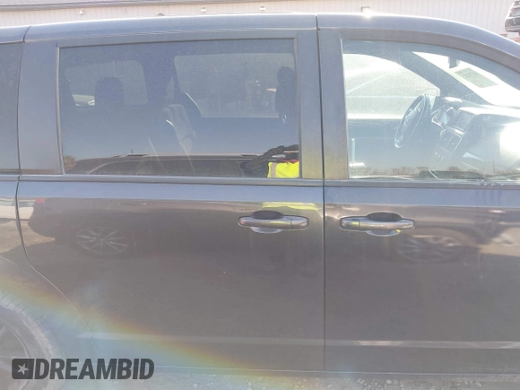 2019 Dodge Grand Caravan SE with VIN 2C4RDGBGXKR727315, listed as a IAAI auction lot 41770222 with 97,561 mi miles and . Bid and sale history available at DreamBid. Image 13.