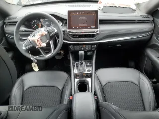 2024 Jeep Compass Latitude z VIN 3C4NJDBN8RT120485, wystawiony jako Copart lot #57960485 z przebiegiem 7 677 mil mil oraz Szkoda całkowita • Salvage title. Historia ofert i sprzedaży dostępna na DreamBid. Obrazek 8.