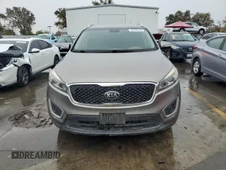 2016 Kia Sorento LX with VIN 5XYPGDA36GG059956, listed as a Copart auction lot 82059434 with 0 mi miles and Clean Title. Bid and sale history available at carsss.com. Image 5.