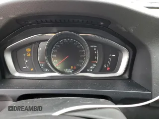 2015 Volvo V60 Cross Country T5 with VIN YV4612HK9F1000202, listed as a Copart auction lot 43557565 with 75,398 mi miles and Salvage Title. Bid and sale history available at carsss.com. Image 9.