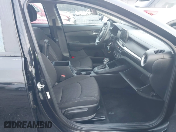 2020 Kia Forte LXS z VIN 3KPF24AD9LE150116, wystawiony jako IAAI lot #41548575 z przebiegiem 113 172 mil mil oraz . Historia ofert i sprzedaży dostępna na DreamBid. Obrazek 5.
