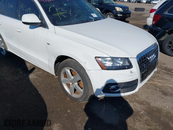 2012 Audi Q5 3.2L Premium Plus with VIN WA1DKAFP5CA058541, listed as a IAAI auction lot 41658191 with 999,999 mi miles. Bid and sale history available at carsss.com. Image 6.