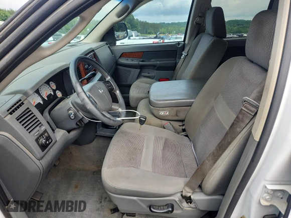 2006 Dodge 1500 SLT z VIN 1D7HA18236S685870, wystawiony jako Copart lot #59186375 z przebiegiem 147 685 mil mil oraz Szkoda całkowita • Salvage title. Historia ofert i sprzedaży dostępna na DreamBid. Obrazek 7.