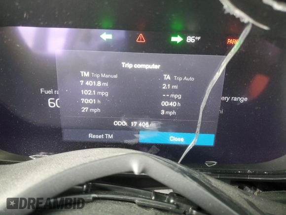 2023 Volvo XC60 Plus Dark Theme z VIN YV4H60DLXP1338593, wystawiony jako Copart lot #54832565 z przebiegiem 17 406 mil mil oraz Nie do naprawy • Non repairable. Historia ofert i sprzedaży dostępna na DreamBid. Obrazek 9.